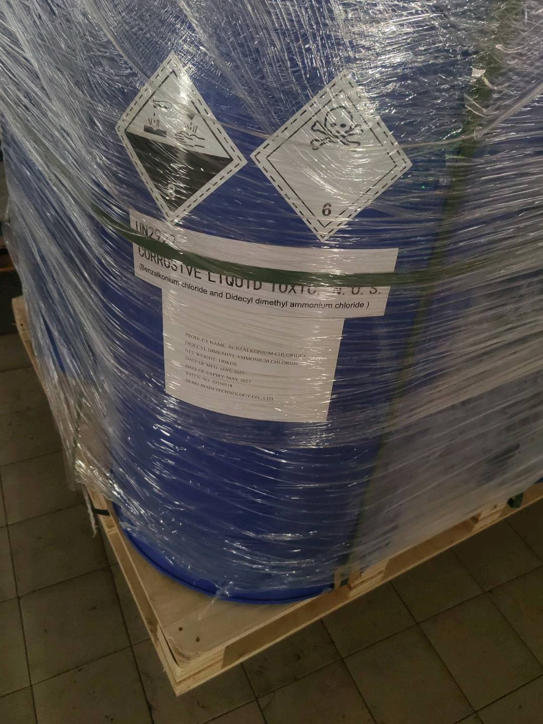 Cloruro di benzalchonium + didecil dimetil ammonio cloruro